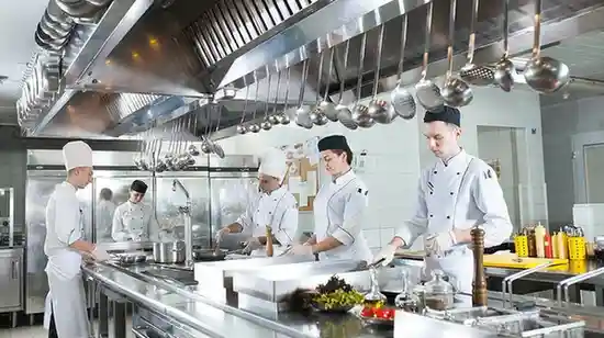 Cloud Kitchen Consultant 2025
