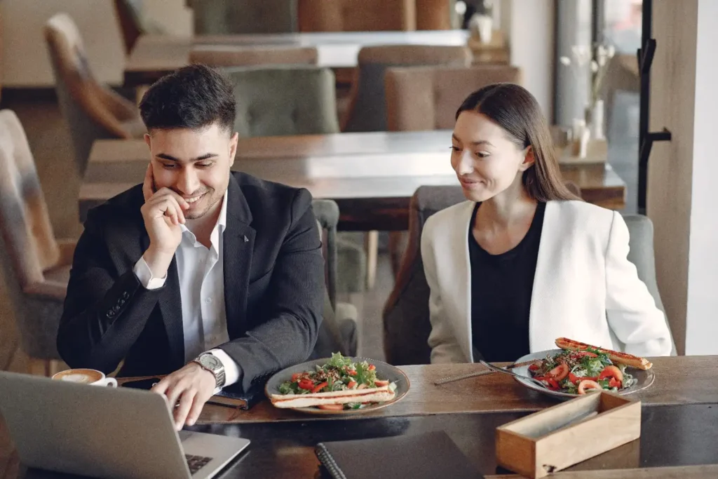 Why Hiring a Food Service Consultant Is Essential for Modern Restaurants